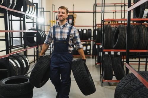Autobanden vervangen door Cardepot
