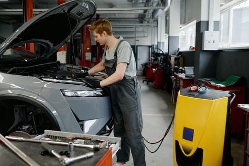Airco bijvullen bij Cardepot Tilburg