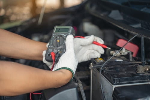 Accu vervangen van een auto door Cardepot