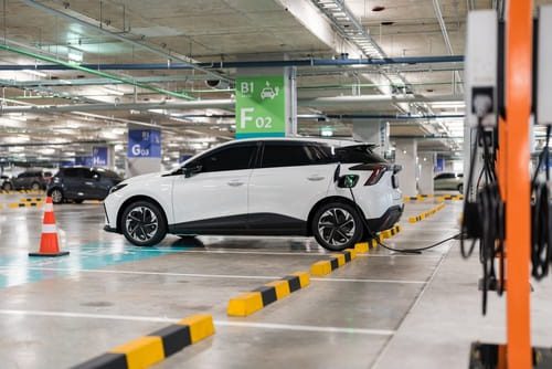 Onderhoud van elektrische auto's bij Cardepot