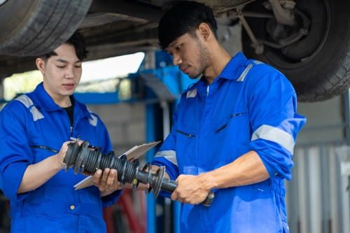 Schokdempers laten vervangen door Cardepot