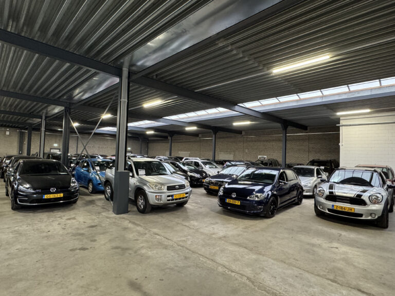 Binnen Cardepot